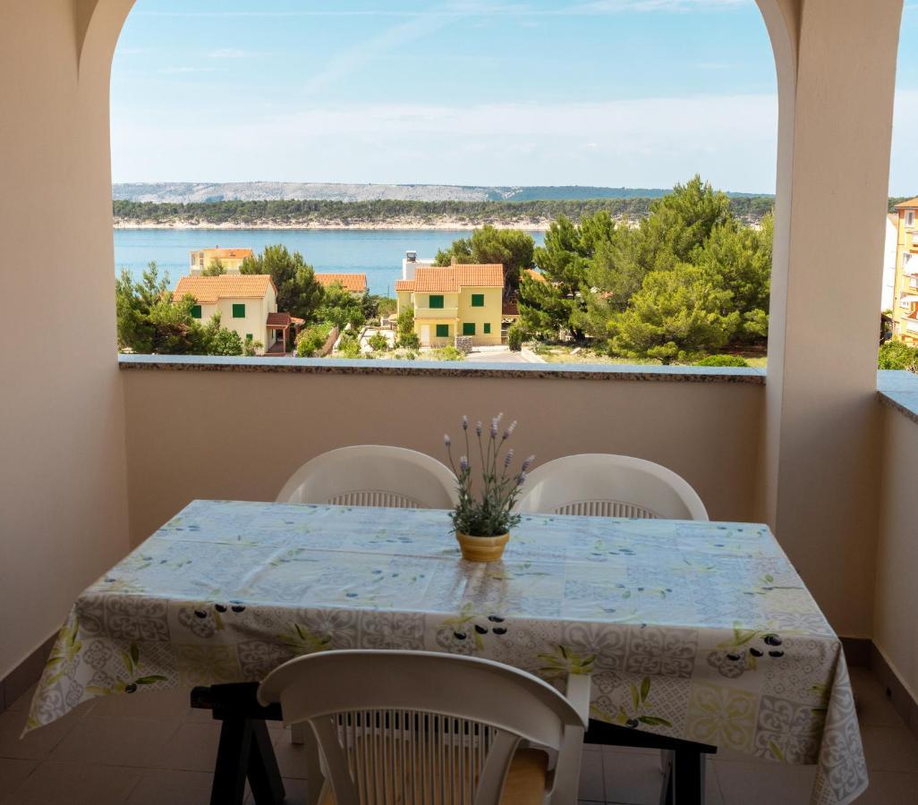 Apartments Dokovic Barbat na Rabu Εξωτερικό φωτογραφία