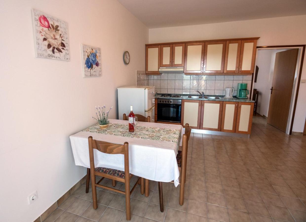 Apartments Dokovic Barbat na Rabu Εξωτερικό φωτογραφία